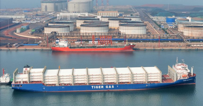 500 000 de tone de produse petroliere rusesti sunt blocate pe mare in urma sanctiunilor sua 678892d8ea9d0
