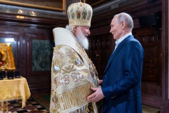 biserica ortodoxa rusa vrea de cinci ori mai multi preoti pe front ucrainenii forteaza soldatii rusi sa comita crime de razboi 6799b69f77d35