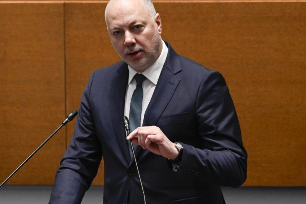 bulgaria are guvern dupa sapte randuri de alegeri in patru ani cine este noul premier de la sofia 6788e68ddbf11
