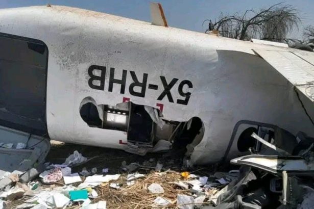catastrofa aviatica in sudanul de sud 18 persoane au murit dupa ce avionul in care se aflau s a prabusit 679a19f5e7441