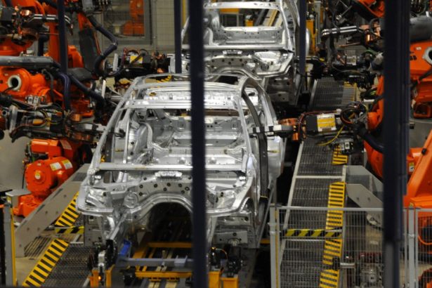 companiile straine care vand in europa ar trebui sa produca cel putin o parte din componente aici spune sindicatul ig metall 6797b2cacb49d