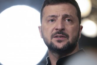 cu cine ar fi vrut putin sa l inlocuiasca pe zelenski in 2022 ultimatumul primit de ucraina in primele zile ale razboiului 67926f45233d5