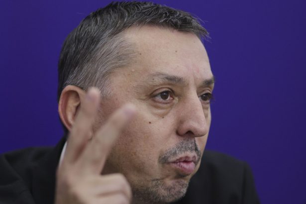 daniel david eu cred ca salariul de baza trebuie sa reflecte respectul pe care noi il dam profesorului si educatiei 67826d035e0d5