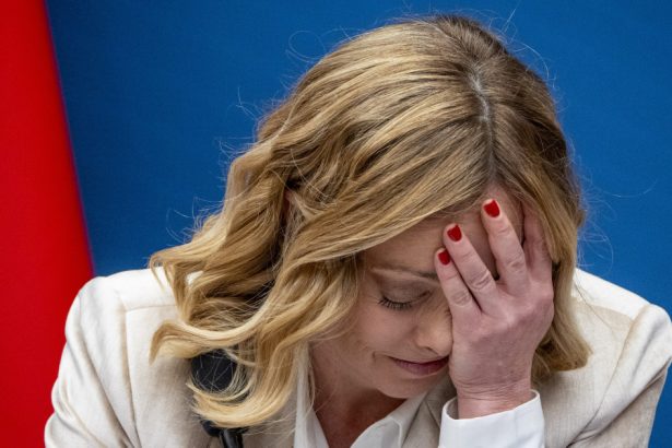 doamna prim ministru calcati pe furnici reactia giorgiei meloni cand un jurnalist i a adresat aceasta intrebare 678055f869f55