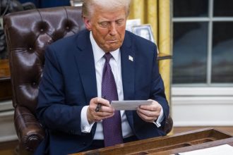 draga presedinte trump ce contine scrisoarea pe care joe biden i a lasat o lui donald trump la plecarea sa de la casa alba 67914eca2784f