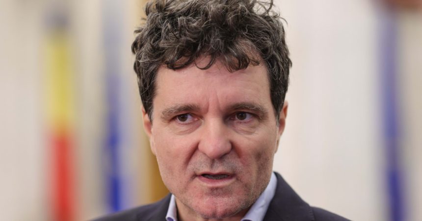 exclusiv nicusor dan despre decizia lui crin antonescu nu cred ca face bine imaginii romaniei 677d9c2f91a03