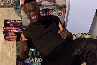 foto balotelli nu se lasa de anul nou la 13 ani dupa ce si a incendiat casa cu artificii a pregatit cantitati impresionante 677d9e3e1602b