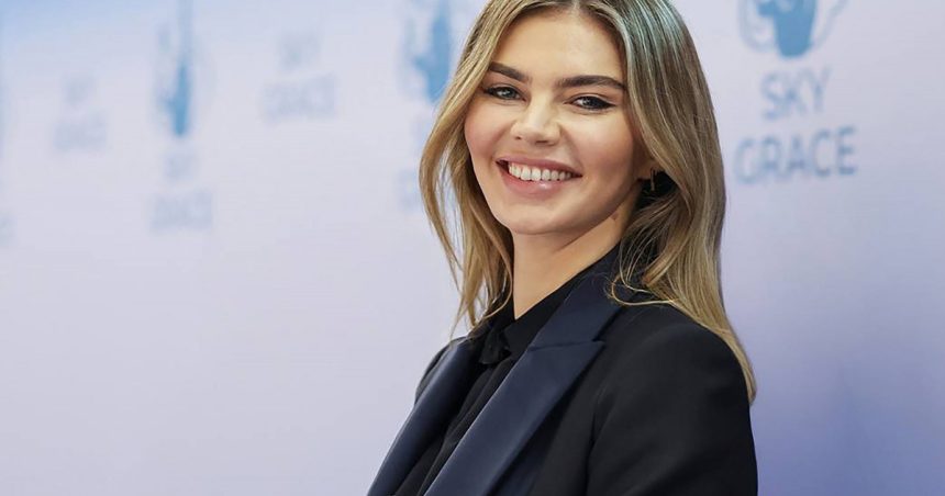 galerie foto cum si a inventat alina kabaeva presupusa iubita a lui vladimir putin propriul sport in rusia e in toate inregistrarile oficiale 67934201f0c33
