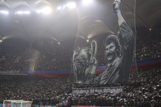 galerie foto omagiu adus lui helmuth duckadam la meciul fcsb manchester united din europa league legendele nu mor niciodata 679bf67e0ccd8