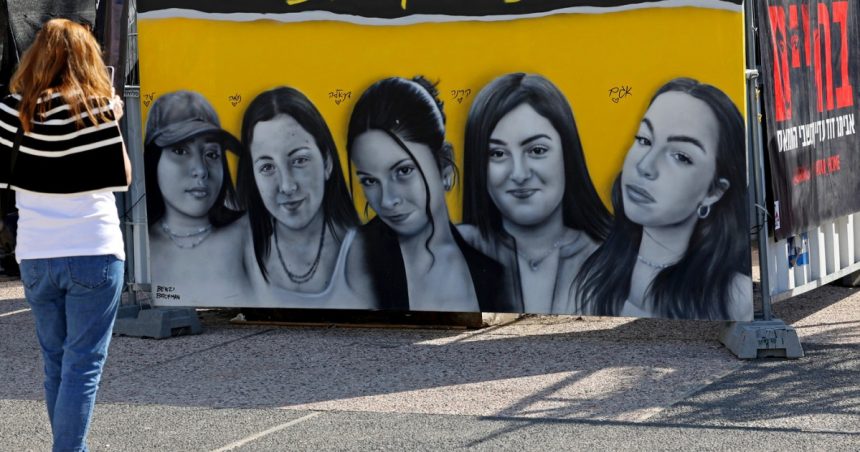 hamas a eliberat alte patru ostatice liri daniella karina si naama au fost preluate de crucea rosie si vor ajunge in israel 6794b809a0412