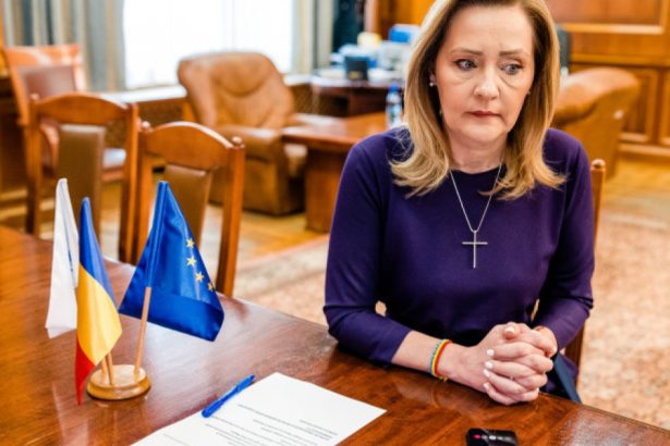 lasconi dupa stabilirea calendarului alegerilor niste politicieni mici care fac doar combinatii pentru ei insisi 677ed9c036d2b