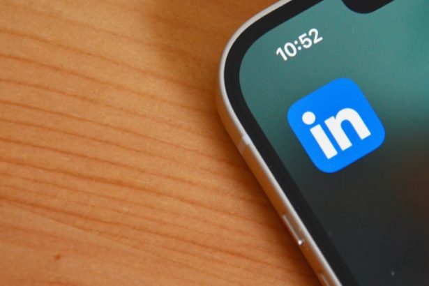 linkedin a fost data in judecata de utilizatori premium care sustin ca mesajele lor private au fost dezvaluite catre terti 67925ea8b68ce