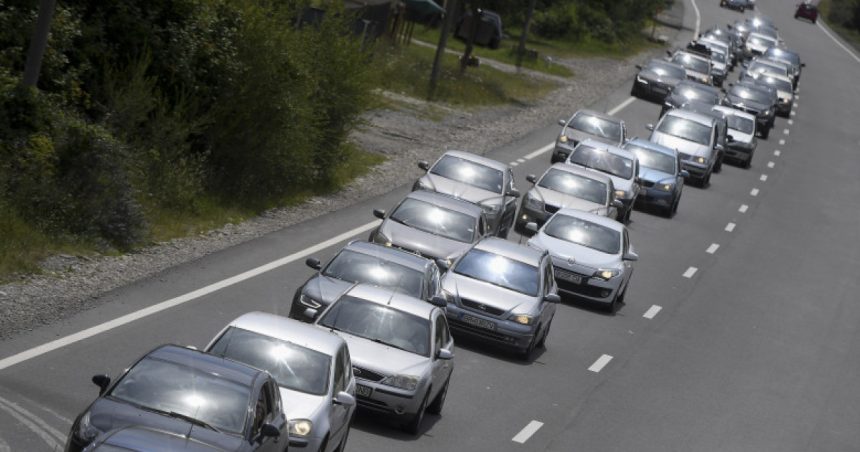 lucrarile la drumul care va fi o alternativa la valea prahovei incep in primavara cand se va circula pe el 67869f99b0aaf