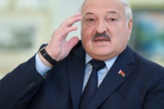 lukasenko pe cale sa castige al saptelea mandat nu regreta ca l a ajutat pe fratele mai mare putin sa invadeze ucraina 67969aa52ee5c