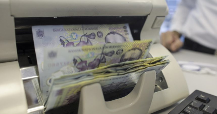 ministerul finantelor a imprumutat aproape 13 miliarde lei de la banci intr o singura zi banii sunt pentru finantarea deficitului 677fd10411735