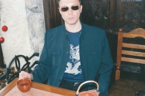 misteriosul scriitor care a prezis rusia lui putin cum au ajuns operele lui victor pelevin un simbol al decadentei ruse 6783877127c65