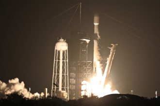 modulele de aselenizare resilience si blue ghost au fost lansate cu succes cu o racheta spacex cand vor ajunge pe luna 67876de1bf20a