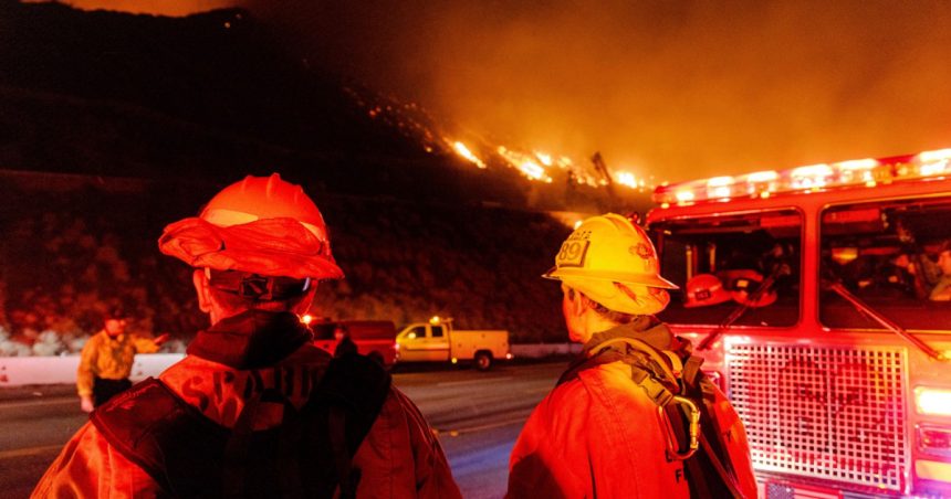 nu mai puteam scoate niciun strop pompierii din los angeles descriu lupta cu incendiile devastatoare in plina criza de apa 6780eb83bfd2e