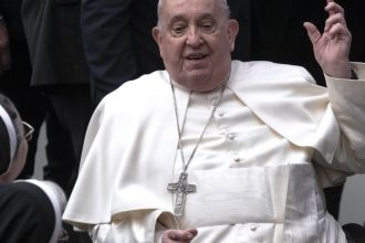 papa francisc denunta o epoca marcata de dezinformare si polarizare fenomenul ingrijorator este deturnarea programata a atentiei 67938e2ca4779