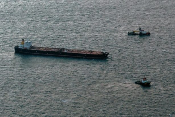 petrolierul din flota fantoma a rusiei aflat in deriva pe marea baltica a fost dus de germani in portul sassnitz 67839ee1733e5