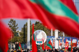 protest cu steaguri rusesti in transnistria cateva sute de oameni au cerut chisinaului sa lase gazul sa treaca 6793e99528e1e