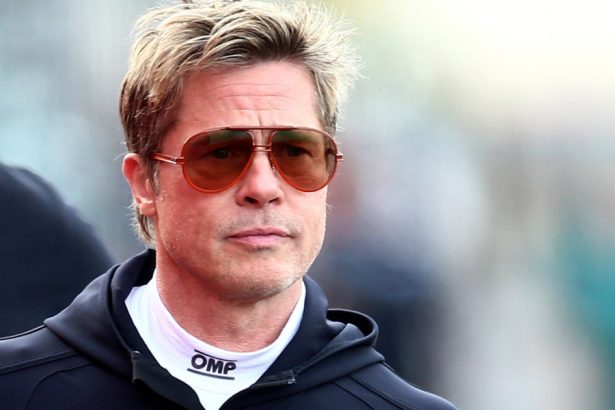 reactia lui brad pitt dupa ce a aflat ca o frantuzoaica a pierdut 830 000 de euro crezand ca are o relatie de dragoste cu el 67897fc89294b