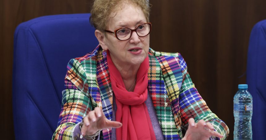 sindicalistii cartel alfa si aur au cerut avocatului poporului sa atace la ccr ordonanta trenulet a anuntat renate weber 677eaf99cb174