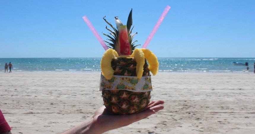 turisti otraviti cu pina colada intr un resort de lux din fiji este un sentiment terifiant de deja vu 67824458a082d