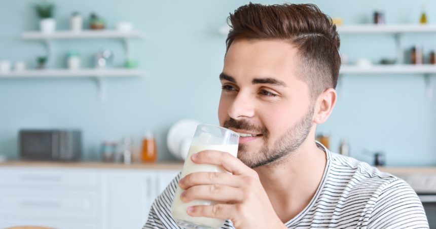un pahar mare cu lapte baut in fiecare zi poate reduce riscul de cancer intestinal cu o cincime potrivit unui studiu 677e5abf0bf8c