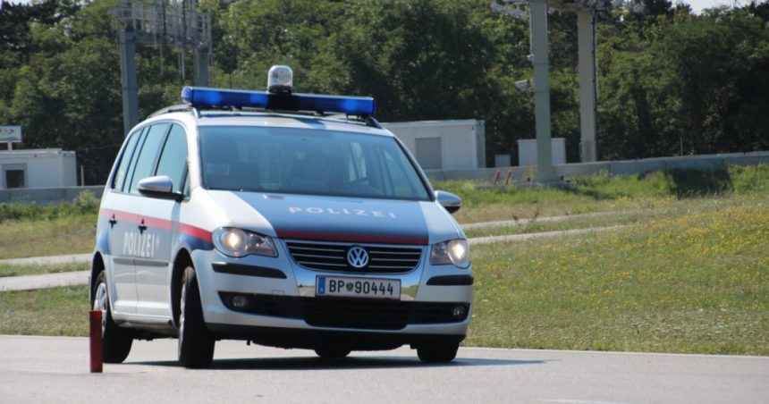 urmarire ca in filme pe strazile din austria cu viteze de pana la 250 km h cinci raniti dintre care doi politisti 679cb3953ab9a
