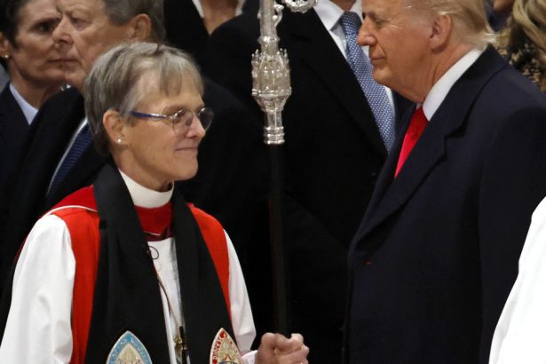 video apelul unui pastor care l a infuriat pe donald trump va rog sa aveti mila de oamenii din tara noastra care sunt speriati acum 6790ca9120b62