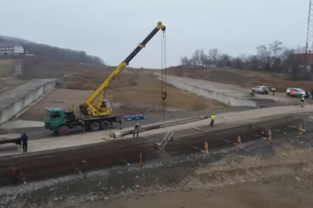 video au inceput lucrarile pe suplacu de barcau chiribis parte a autostrazii transilvania cand vor fi finalizate 6795cd8a1f192