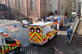 video doi oameni au fost ucisi in sudul germaniei dupa ce au fost atacati cu un cutit 679102a42e348