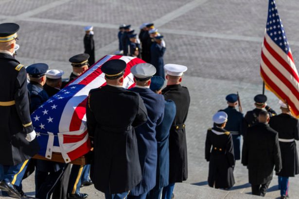 video funeralii de stat pentru fostul presedinte jimmy carter punctul culminant al mai multor zile de omagiu in statele unite 677ffec01f7cf