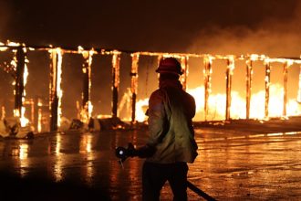 video marturia unei actrite romance din hollywood in mijlocul incendiului situatia este oribila elicopterele trec din 2 3 minute pe cer 677fc7aea0689