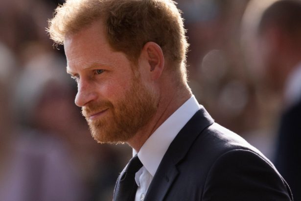video o victorie monumentala printul harry a primit o suma uriasa de la tabloidul the sun dupa un acord incheiat cu trustul lui murdoch 67916b1dd2e78