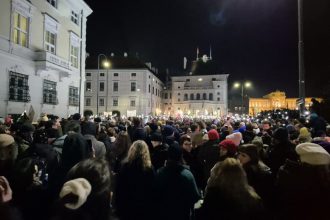 video protest urias la viena zeci de mii de oameni au strigat in strada nu vrem un cancelar de extrema dreapta 6780b6c66d05e