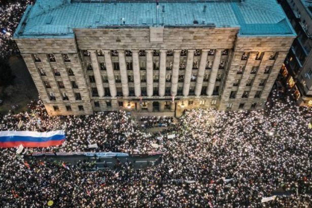 video proteste uriase in belgrad dupa tragedia de la gara novi sad in care au murit 15 oameni suntem nemultumiti de ani de zile 67850ee561117