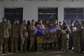 video revolta in armata ucraineana soldatii unui batalion denunta o amenintare directa si ii cer ajutorul generalului sirski 678d64dbc8bbb
