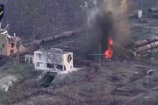 video rusii au aruncat in aer colectorul unei conducte pentru a scapa de cadavrele a aproximativ 100 de camarazi morti 67923dd990e74