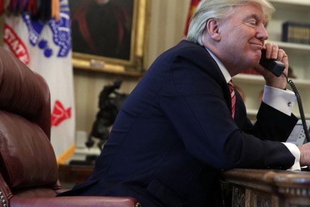analiza cnn tarifele lui trump reprezinta un joc de noroc de 1 400 de miliarde de dolari cum va fi influentata economia si costul vietii 679f5b461d38e