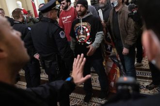 angajatii fbi implicati in anchetele privind asaltul asupra capitoliului din 2021 se tem ca vor fi concediati care este motivul 67a089e414b37