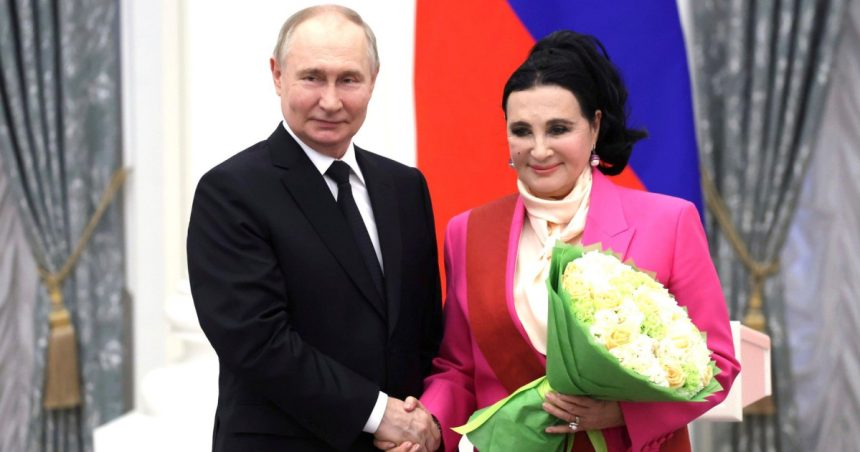 antrenoarea nationalei ruse de gimnastica ritmica a demisionat in urma unui conflict cu presupusa partenera a lui putin alina kabaieva 67ad1b9f897d3