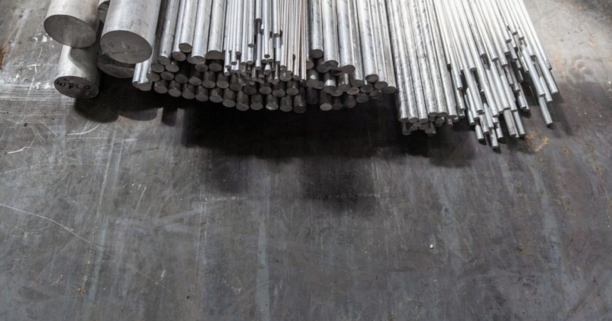 anuntul lui trump privind noile taxe vamale asupra otelului si aluminiului afecteaza puternic producatorii europeni 67a9d715e02de