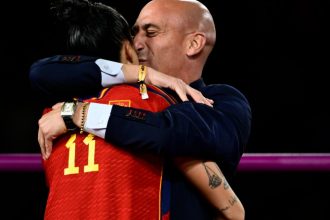 cat il costa pe luis rubiales sarutul fortat dat sportivei jenni hermoso s a incheiat procesul pentru agresiune sexuala 67b742d6399da