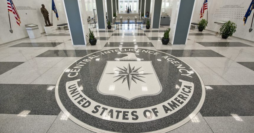 cia pune in aplicare planul lui trump isi lasa angajatii sa plece voluntar contra unor salarii compensatorii media 67a31b5e77e5c