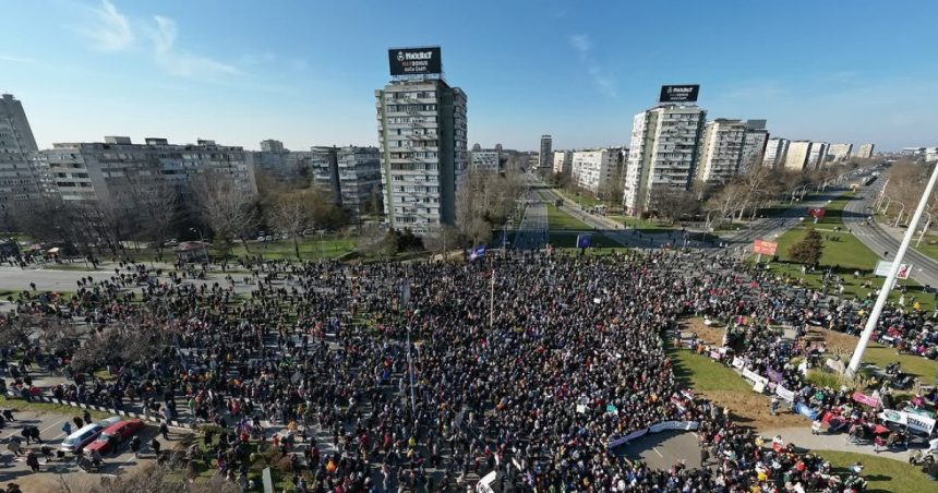 coruptia ucide proteste in serbia la 100 de zile dupa tragedia din novi sad studentii au blocat circulatia in mai multe orase 67a8e3644c61c