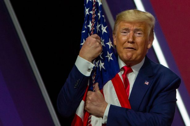cultul personalitatii o republicana din congresul sua propune ca ziua de nastere a lui trump sa fie zi de sarbatoare nationala 67b4d6e984d47