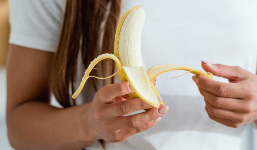de ce sa nu indepartezi firele albe de pe banane descoperirea facuta de medici 67b746d5059c6