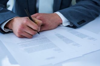 doge a anuntat ca face economie de 8 miliarde de dolari prin anularea unui contract de fapt valoarea reala e de 8 milioane 67b86f49504ad